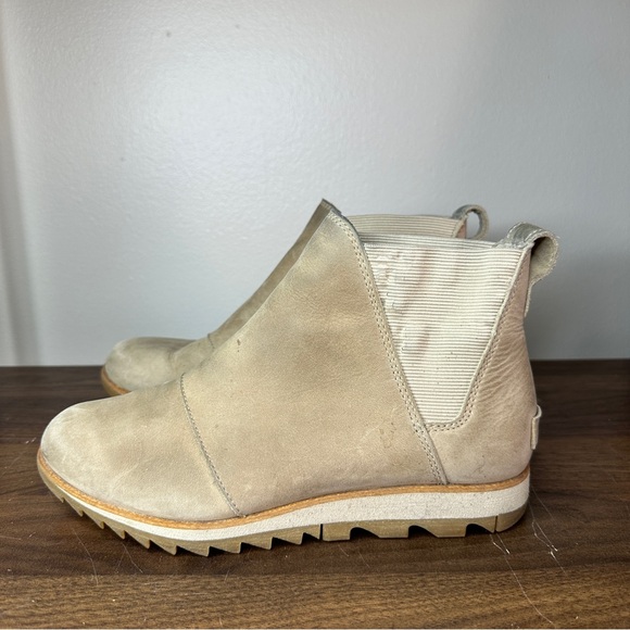 Sorel Women's Ankle Boots in Beige - Picture 1 of 10